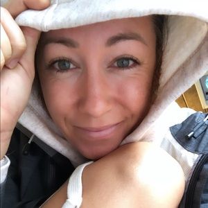 Meet your Posher, Carrie